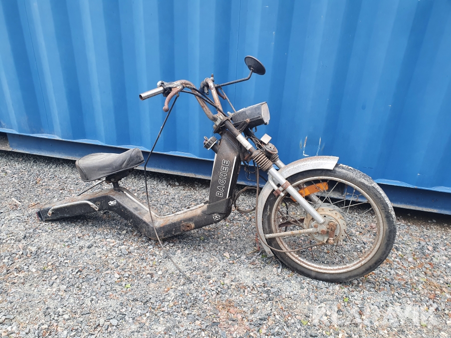 Moped Baghee