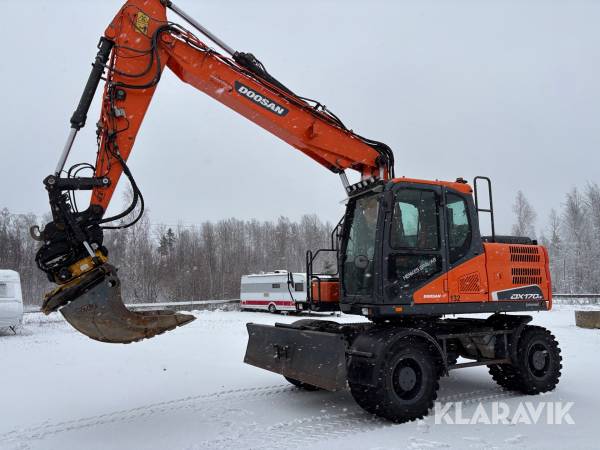 Hjulgrävare Doosan DX170W-5 med tiltrotator och redskap