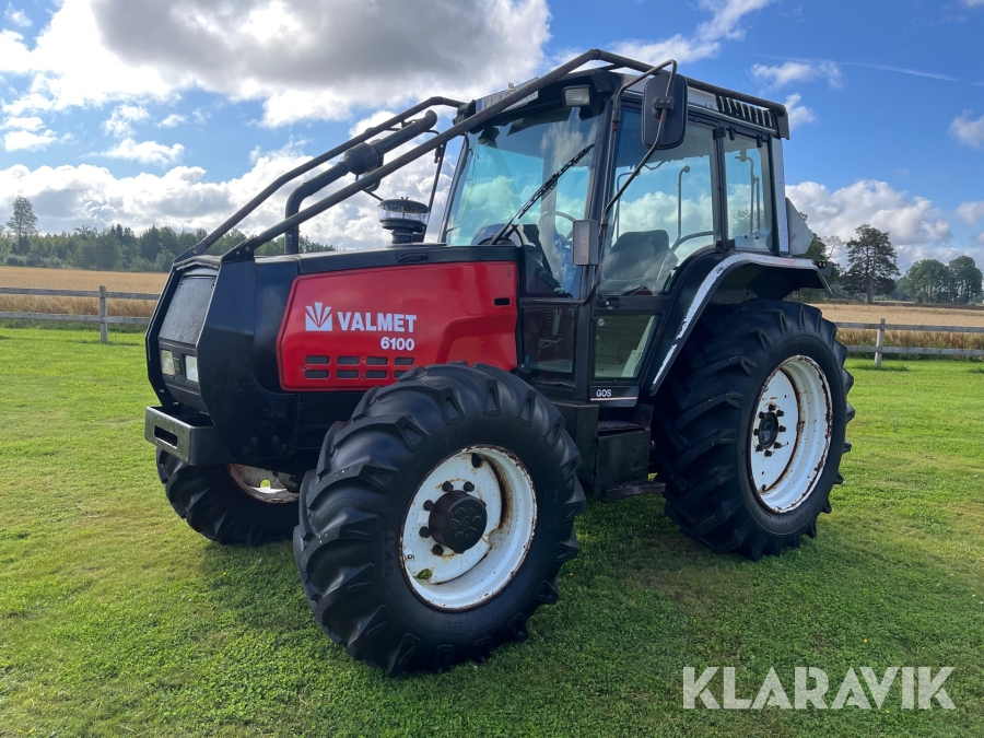 Traktor Valmet 6100 Skogsutrustad
