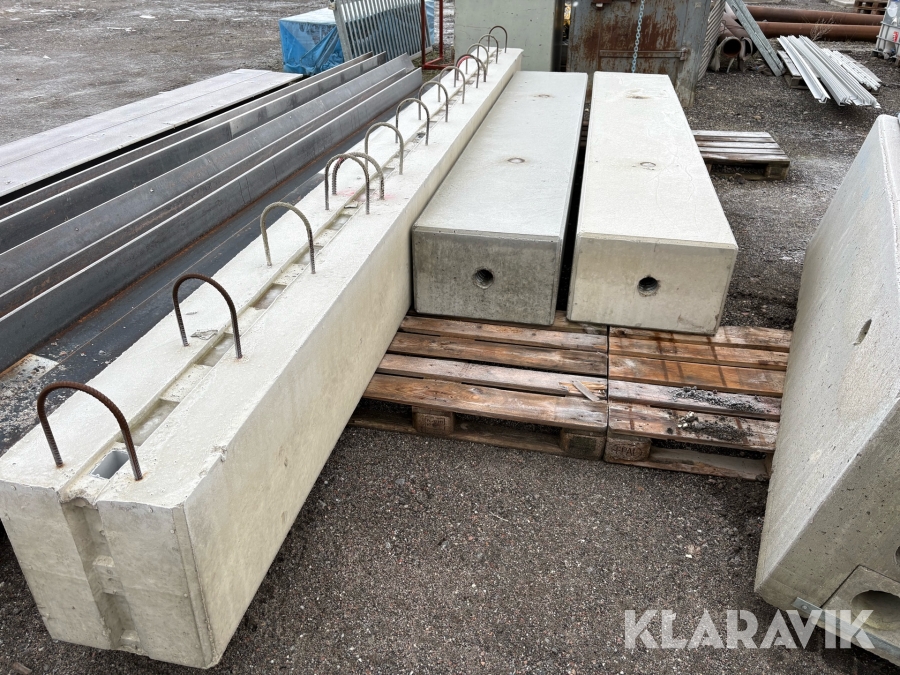 Betongpelare och betongbalk Marklunds Pelare RP 16/Balk BB 12