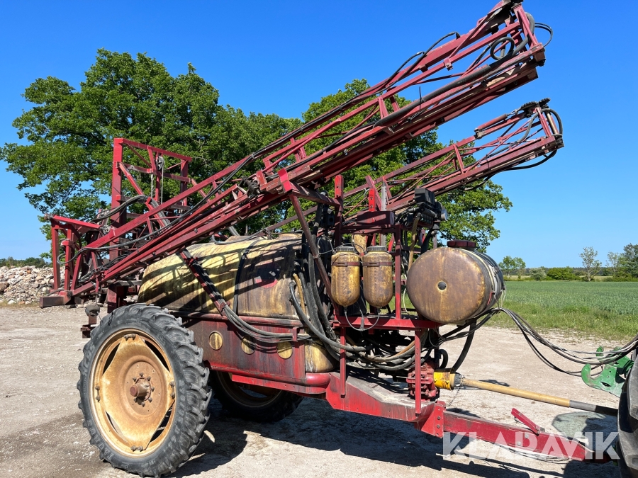 Växtskyddsspruta Hardi TZY 2400 20 m ramp