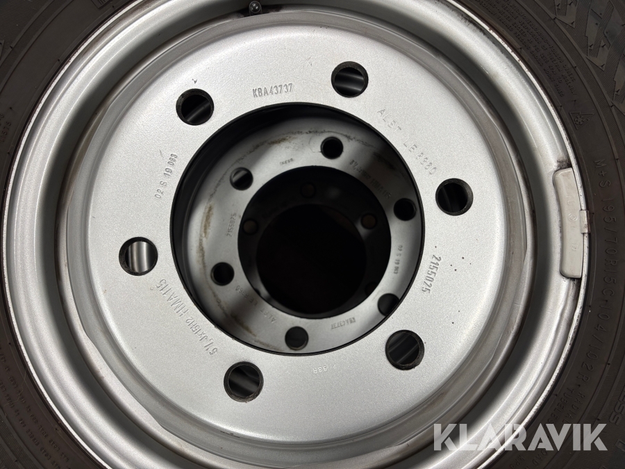 Däck med fälg Nokian Hakkapeliitta CR4 195/70R15C 6 st