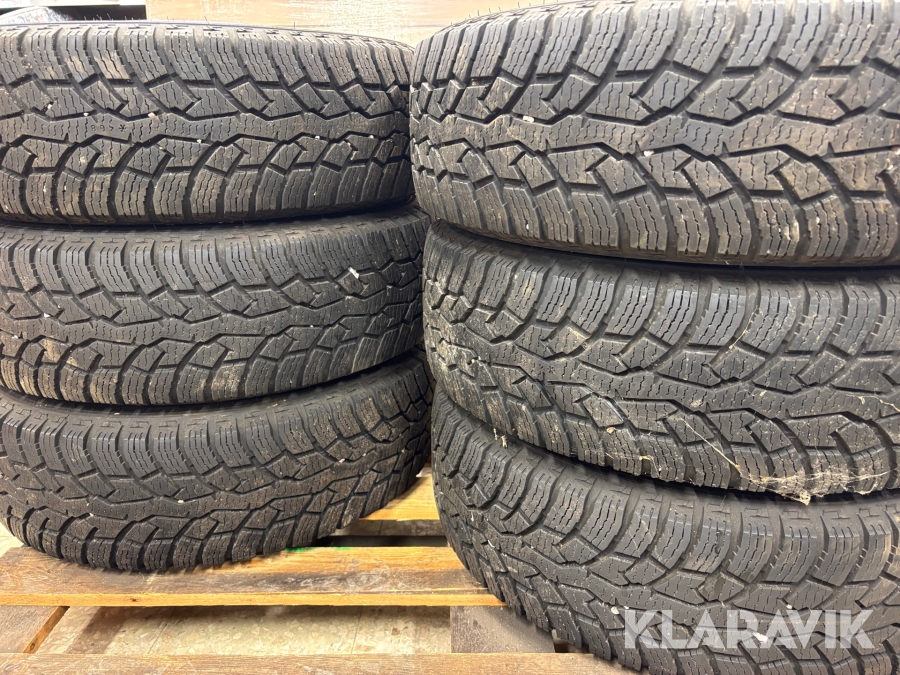 Däck med fälg Nokian Hakkapeliitta CR4 195/70R15C 6 st