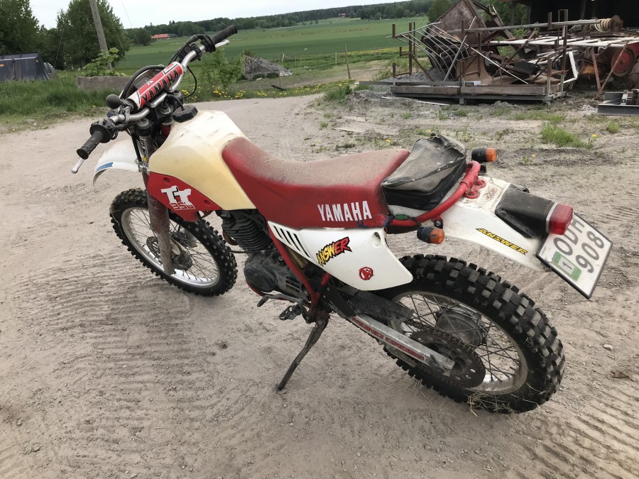Motorcykel YAMAHA TT 350