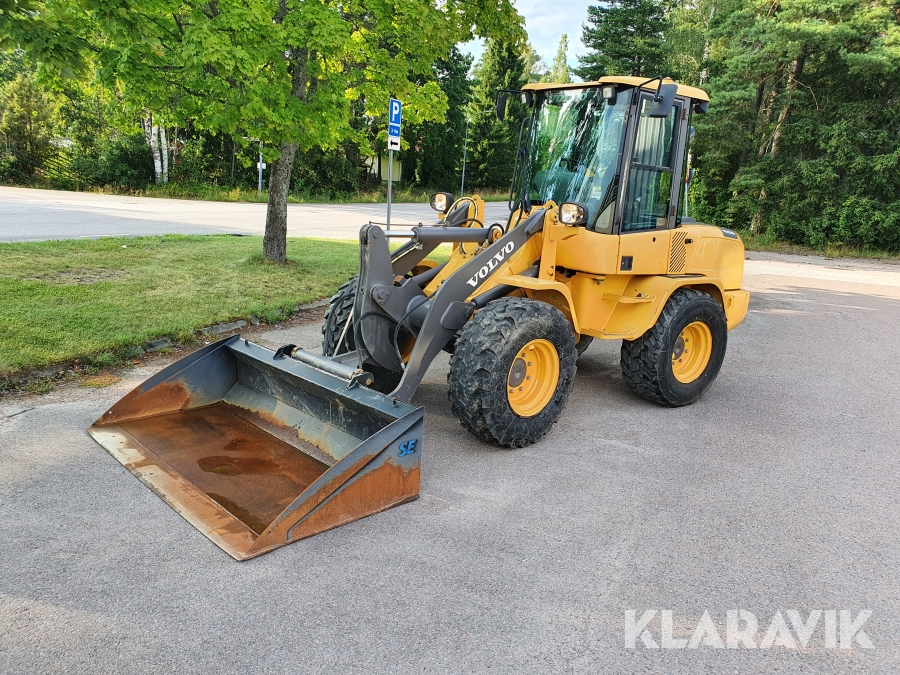 Hjullastare Volvo L30G med tillbehör