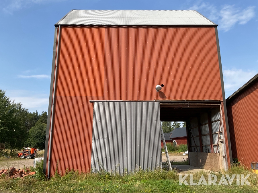 Spannmålsanläggning med byggnad
