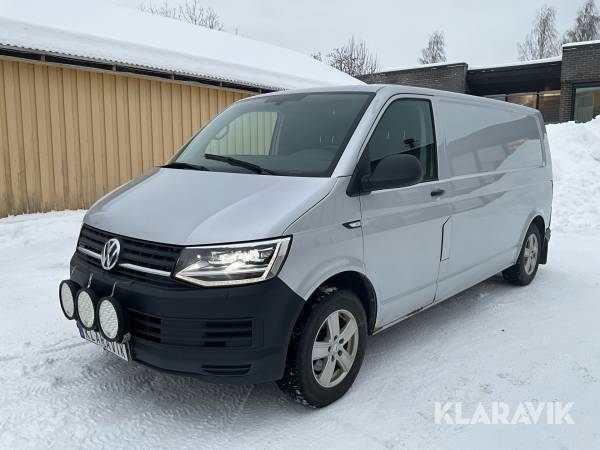 Skåpbil Volkswagen Transporter T32 2.0 TDI med inredning