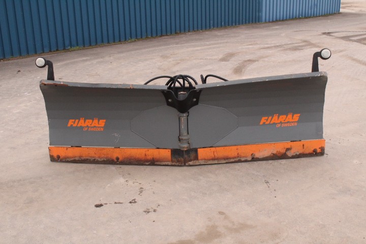 Vikplog Zettelmeyer 602 / Volvo L30 fäste