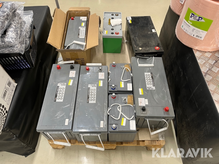 Diverse batterier 8st