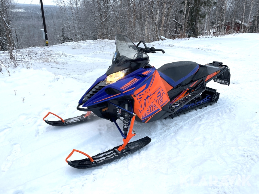 Snöskoter Yamaha SR Viper XTX 146
