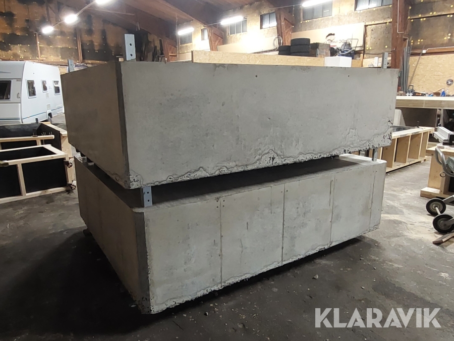 Flytblock av  betong till brygga 2400x2000x650mm 2st