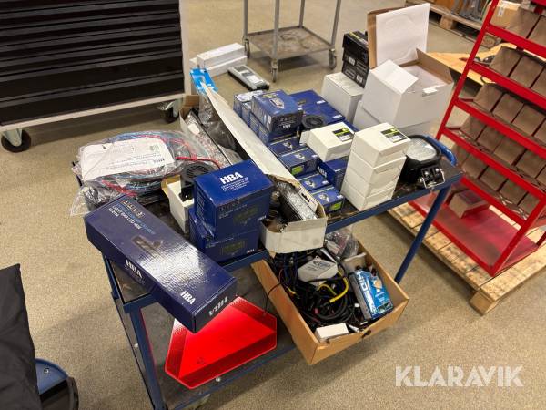 Arbetsljus, backlarm, kablage