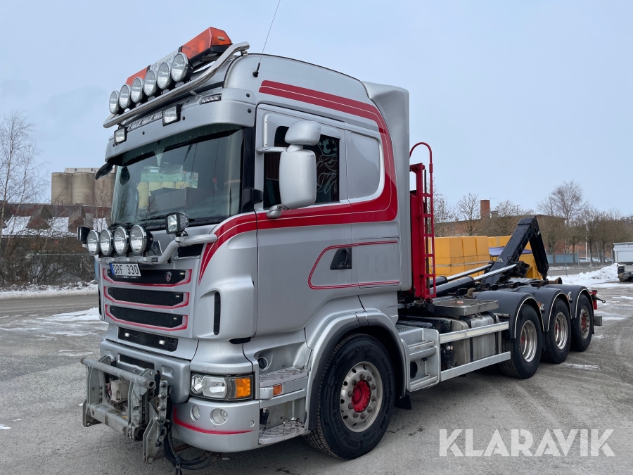 Lastväxlare Scania R560LB8X4*4HNB Plogutrustad
