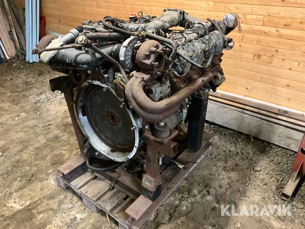 Motor Mercedes OM 422 A 8 cylindrar