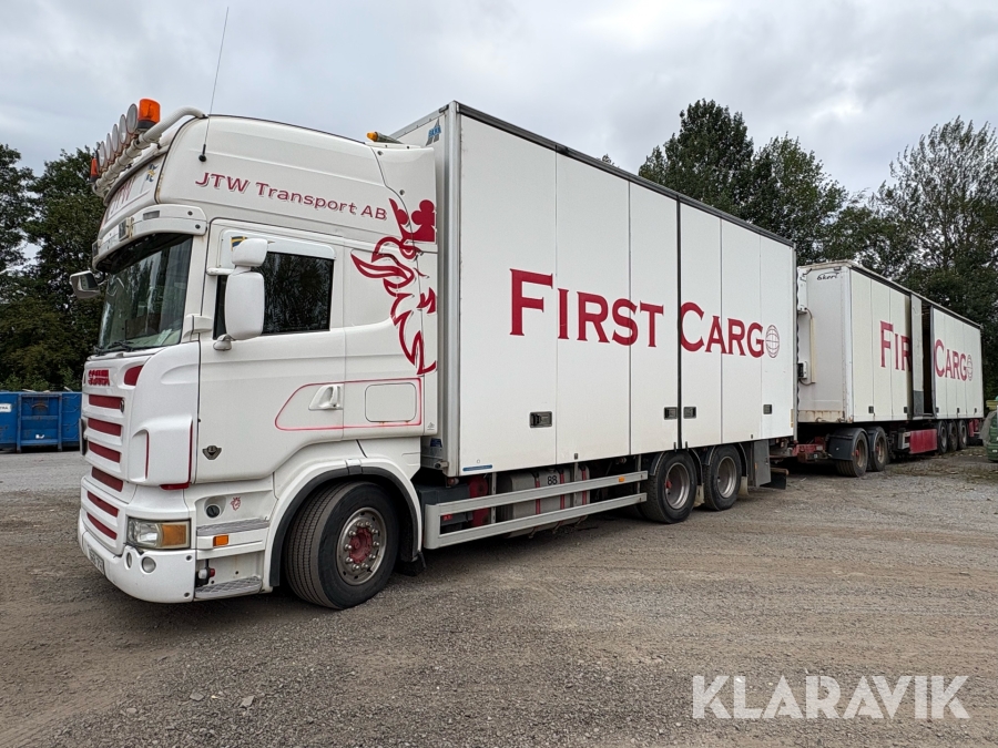 Lastbil Scania R500LB6X2HNB med dolly och släpp 