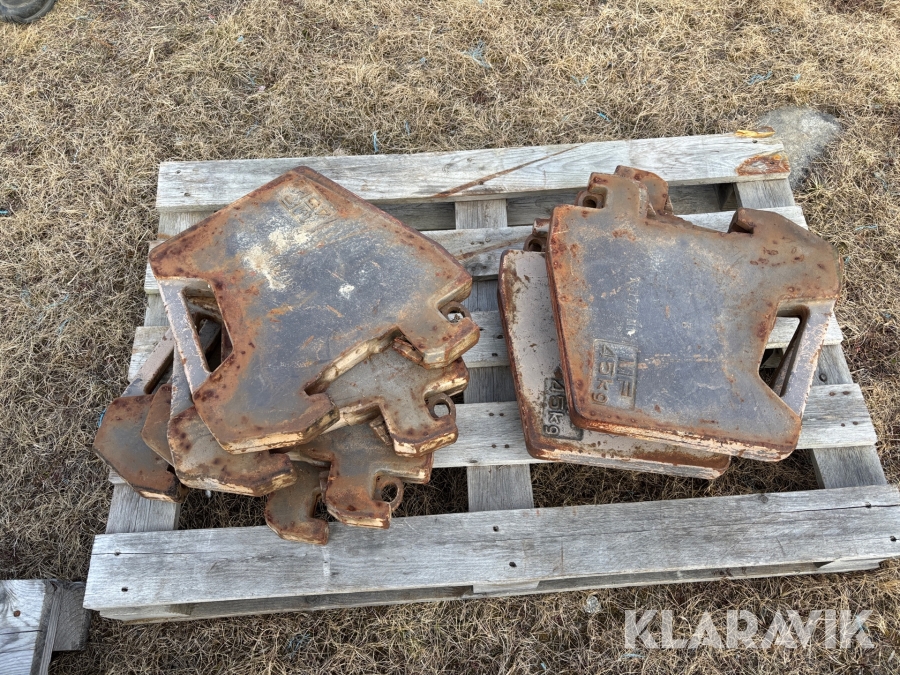 Frontvikter MF 45kg/st 8st