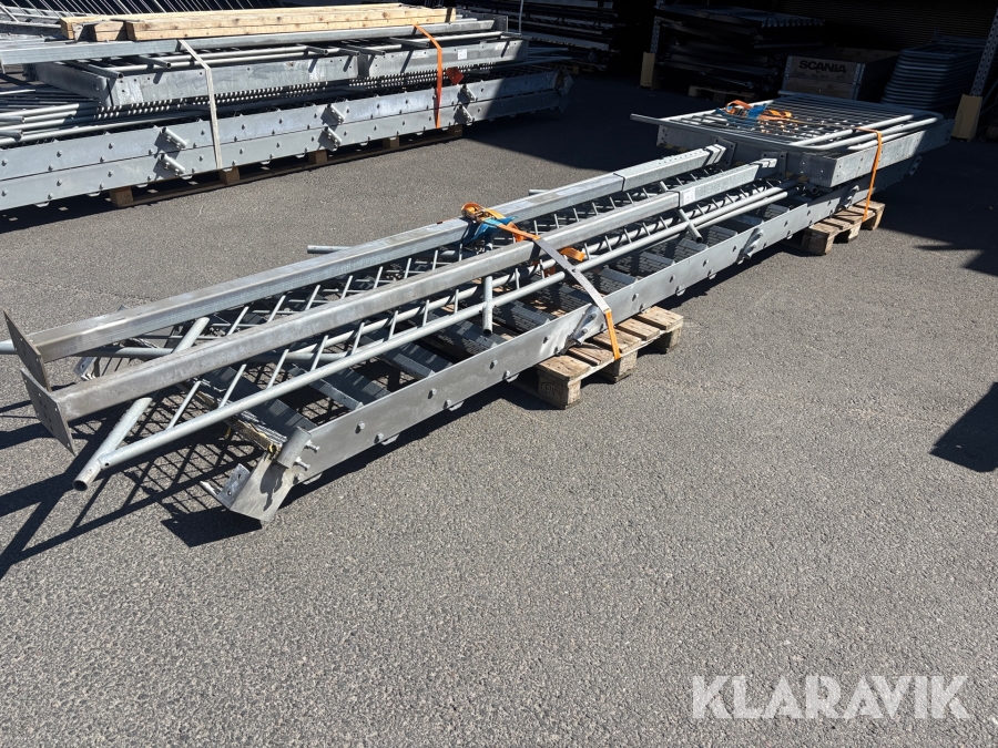 Brand/Evakueringstrappa Eurostair rak, varmgalvad med 1 vilplan samt förhöjning. 1 st