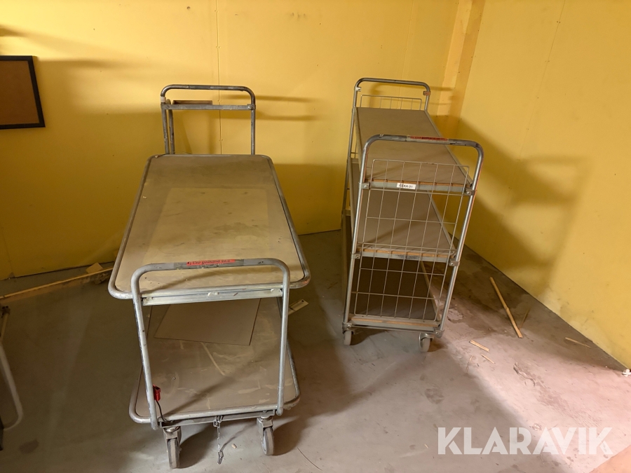 Parti med verkstadsvagnar