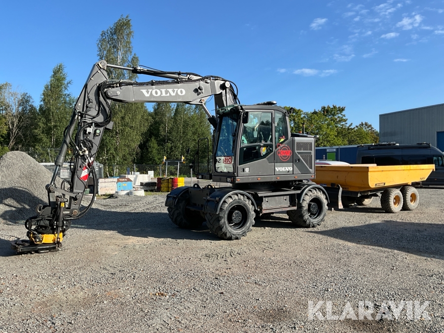 Grävmaskin Volvo EWR150E med vagn och redskap