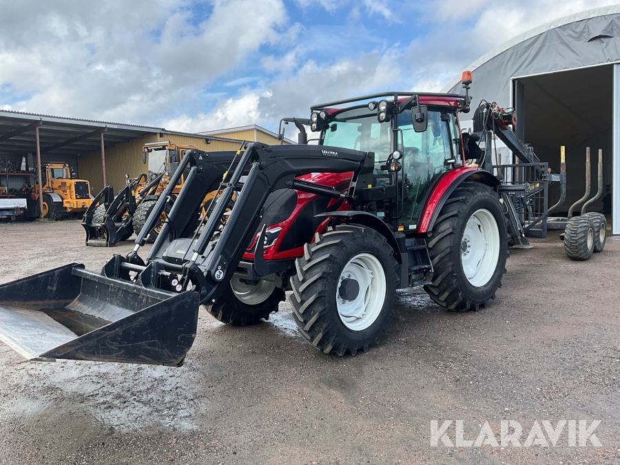 Traktor Valtra A115MH4 Skogsutrustad