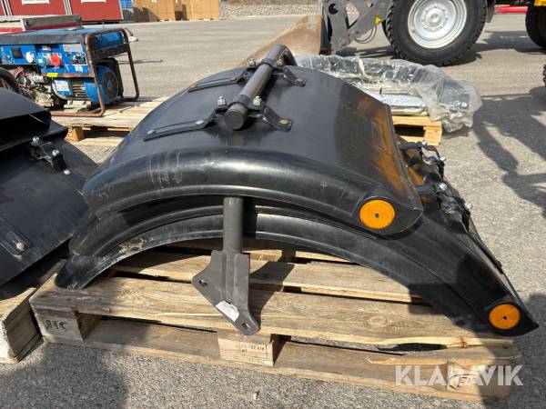 Skärmar till grävmaskin Volvo EW150