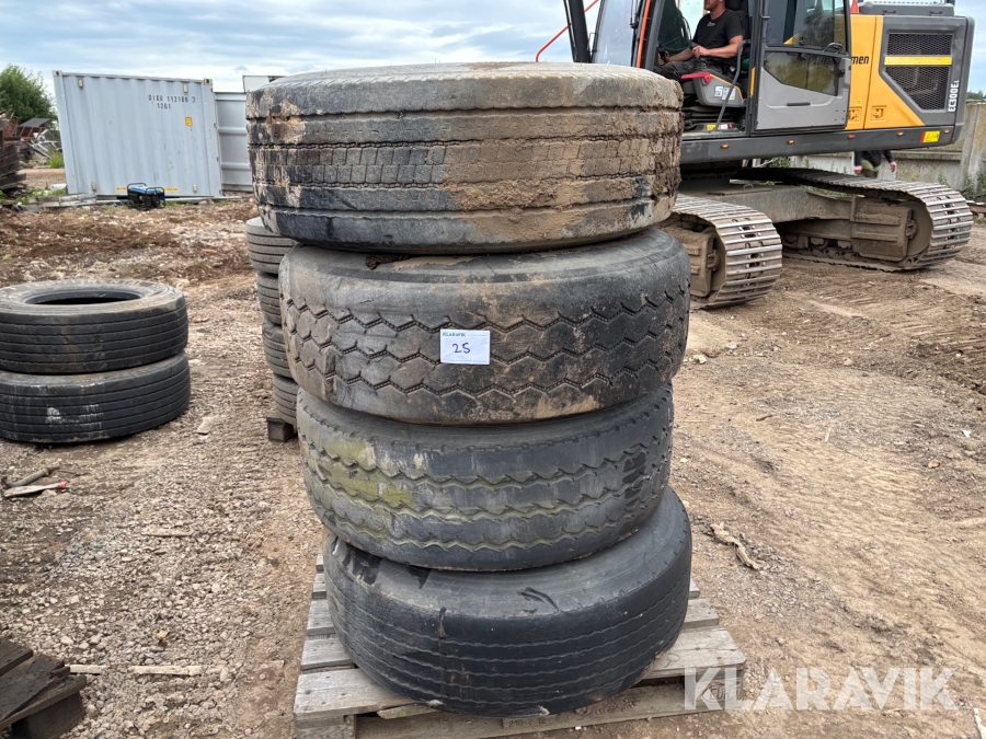 Släpvagnsdäck på fälg 385/65R22.5 4st