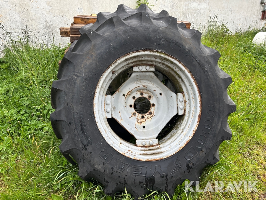 Entreprenaddäck Good Year Super Traction 16.9R30