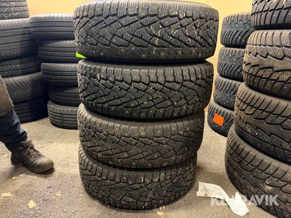 Dubbdäck Nokian Hakkapeliitta C3 215/65 15C 4st