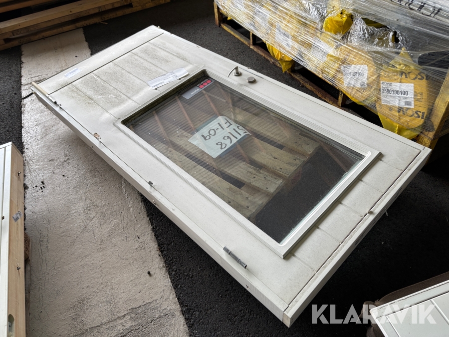 Ytterdörr med karm 1st