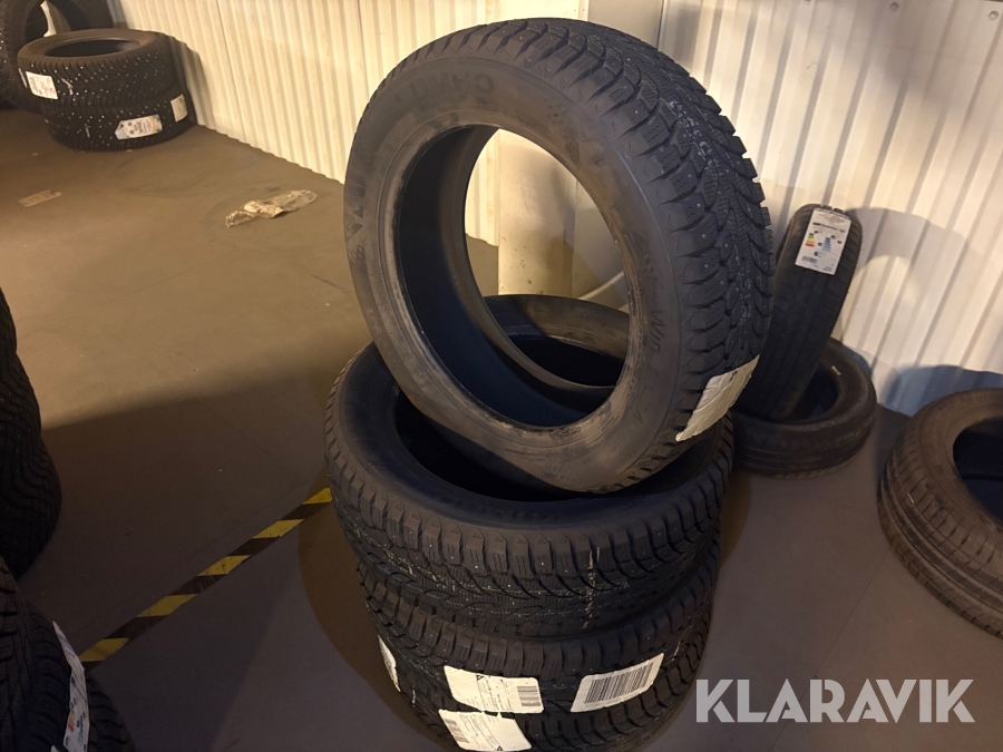 Dubbade vinterdäck Kumho 215/55 R 17