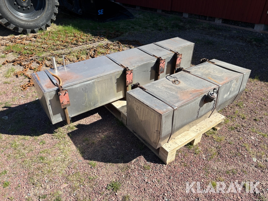 Tankar rostfritt diesel och vatten