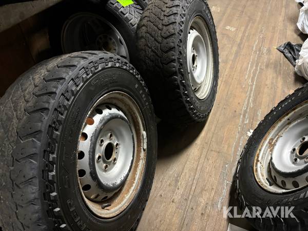 Kompletta terränghjul Nissan Navara BfGoodrich Mud-Terrain T/A