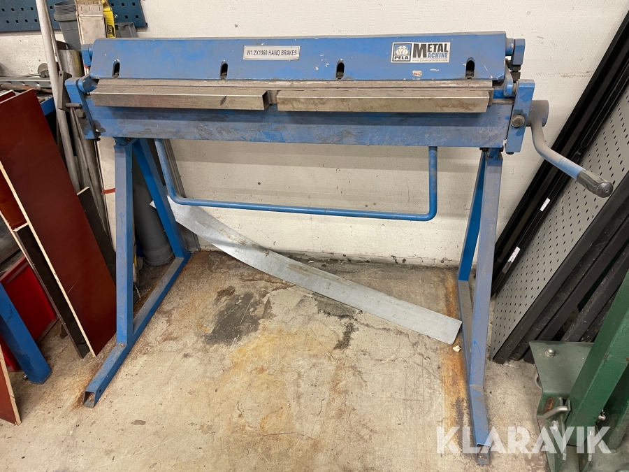 Plåtbockningsmaskin Pela