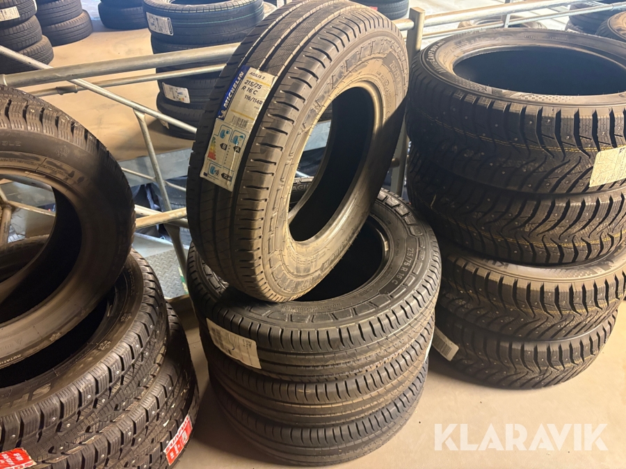 Sommar däck Michelin 215/75R16