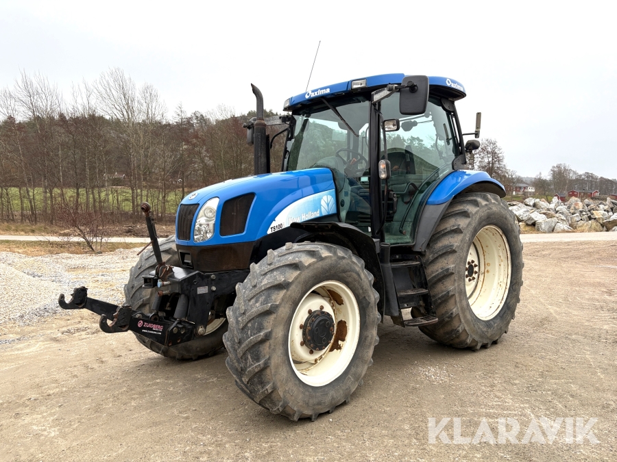Traktor New Holland TS100A