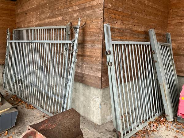 Grind 4 st grindblad + 1 dörr