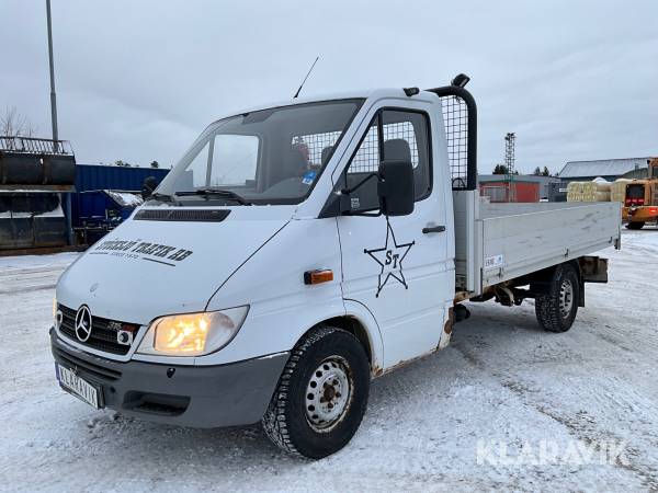 Lätt lastbil Mercedes-Benz Sprinter 316