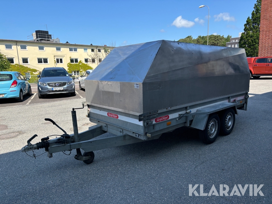 Dubbelboogie-släp Sävsjösläpet med Heggenes aluminiumkåpa