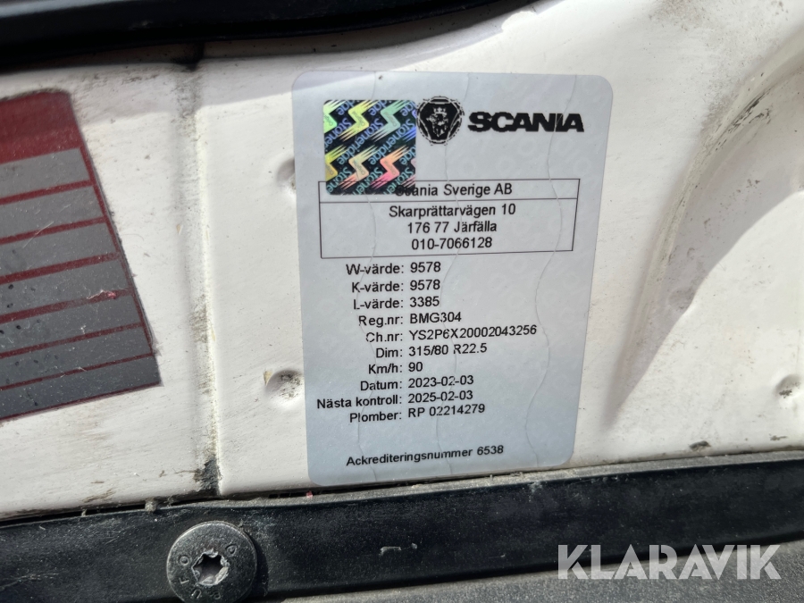 Kranbil Scania P380DB6X2*4HNB med förlängt flak