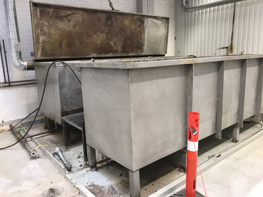 Rostfria tankar för syrabad 