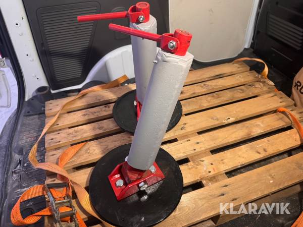 Stödfötter för plog