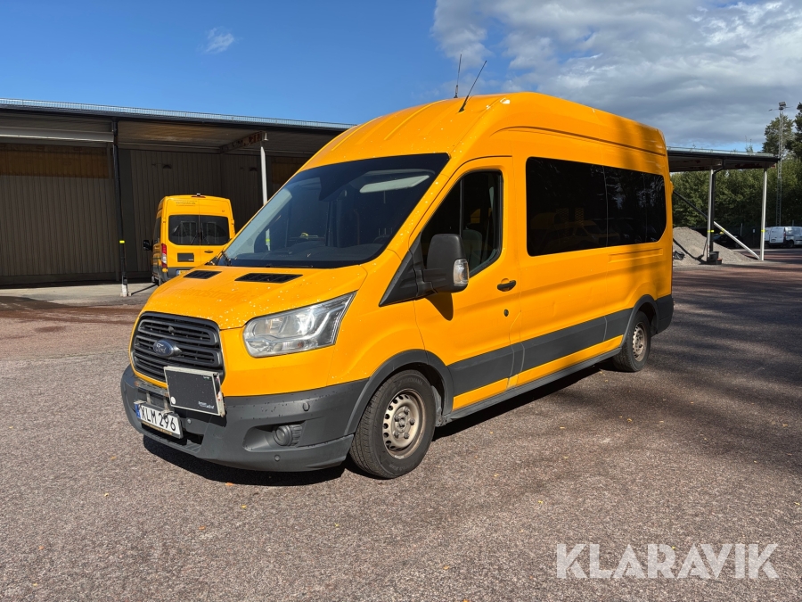 Buss Ford Transit