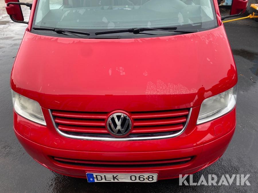 Pickup Volkswagen Transporter T5 2.5 TDI Pickup (174hk)