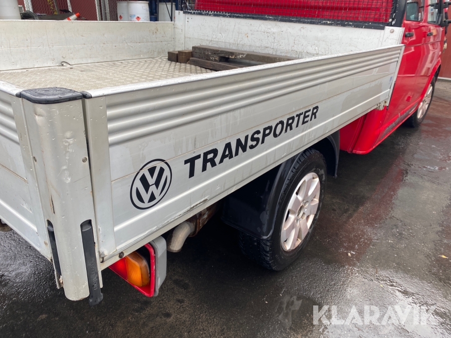 Pickup Volkswagen Transporter T5 2.5 TDI Pickup (174hk)