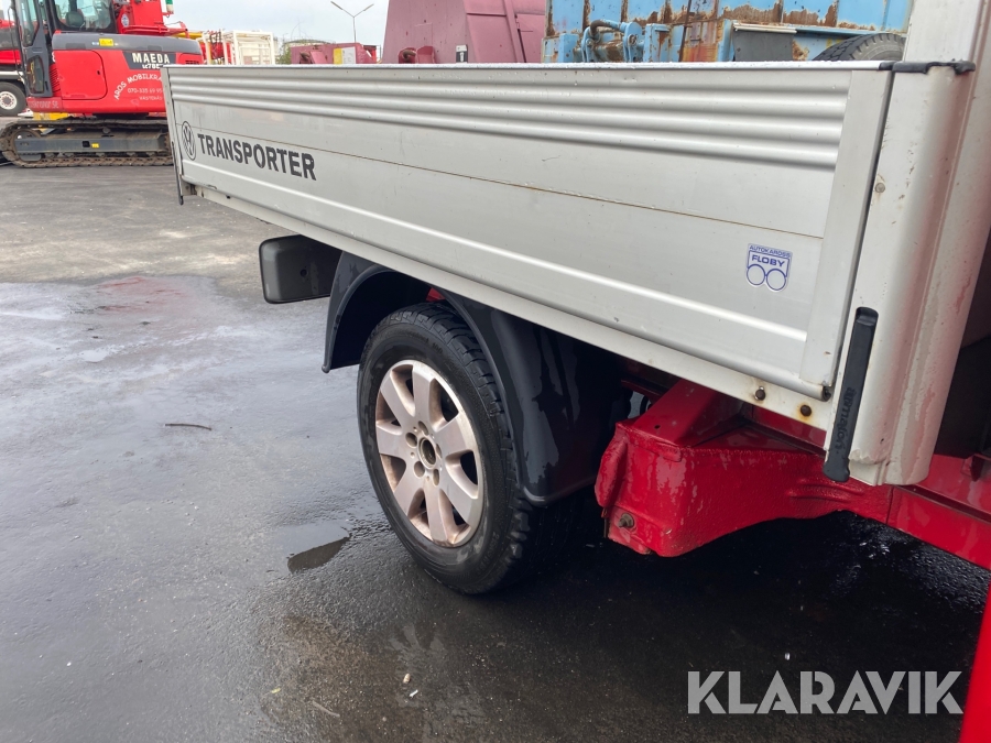 Pickup Volkswagen Transporter T5 2.5 TDI Pickup (174hk)