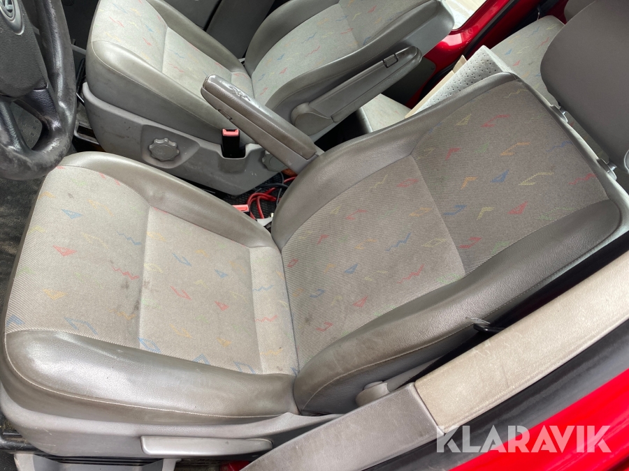 Pickup Volkswagen Transporter T5 2.5 TDI Pickup (174hk)