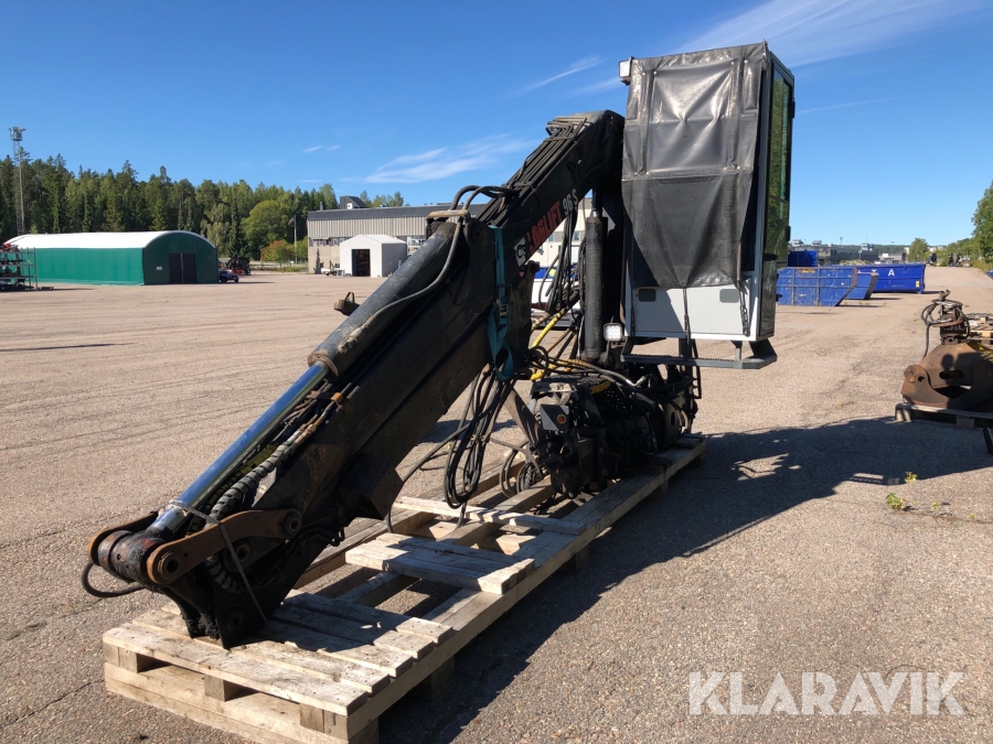 Skogskran Loglift 96S 78R med hytt och grip
