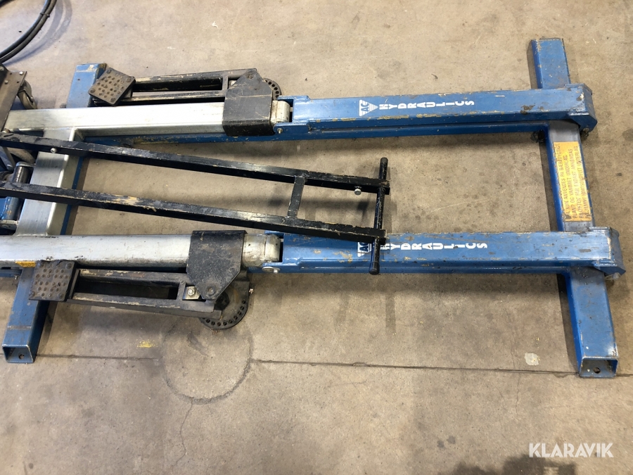 Klaravik Auktioner | Billyft