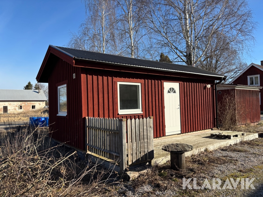 Stuga / Personalbod 20 m3 med altan