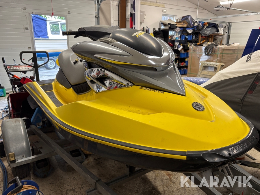Vattenskoter Sea-Doo RXP 215 med trailer
